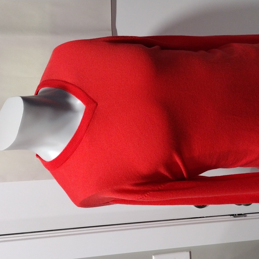 Dunning mens coral pink merino wool v-neck sweater. Large